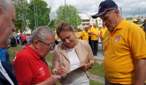 Výstavba cesty pri základnej škole