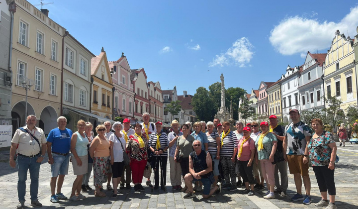 NAŠI SENIORI V ČECHÁCH