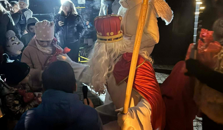 О КТО, КТО, МИКОЛАЯ ЛЮБИТ...