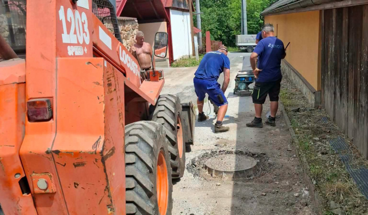 ASFALTOVANIE CESTY NA ULICI POPYVKA