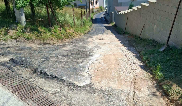 ASFALTOVANIE CESTY NA ULICI POPYVKA