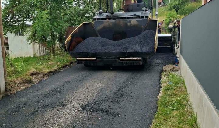 ASFALTOVANIE CESTY NA ULICI POPYVKA