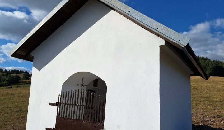 HISTORICKÉ A SAKRÁLNE OBJEKTY V NAŠEJ OBCI