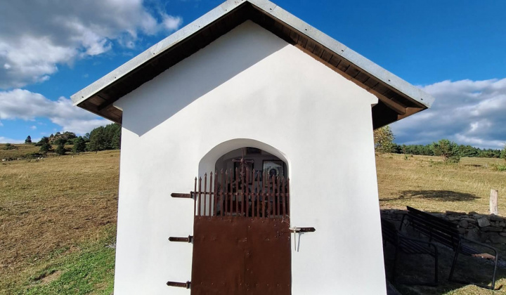 HISTORICKÉ A SAKRÁLNE OBJEKTY V NAŠEJ OBCI