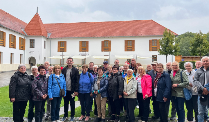 POTULKY NAŠICH SENIOROV PO TOKAJSKEJ OBLASTI 