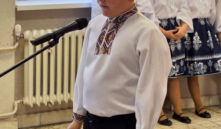OKTÓBER - MESIAC ÚCTY K STARŠÍM 