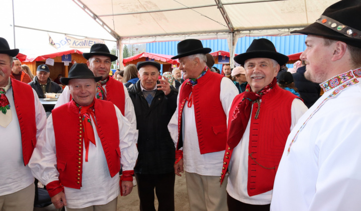 OBEC JARABINA A ÚŽASNÉ 3. MIESTO