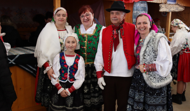 OBEC JARABINA A ÚŽASNÉ 3. MIESTO