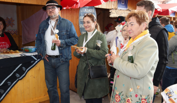 OBEC JARABINA A ÚŽASNÉ 3. MIESTO
