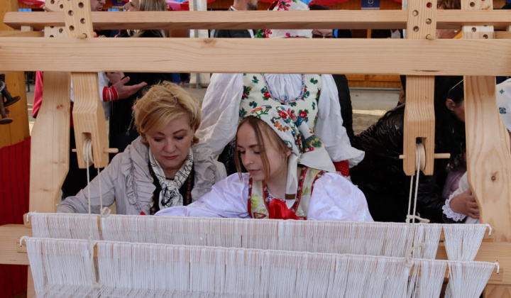 OBEC JARABINA A ÚŽASNÉ 3. MIESTO