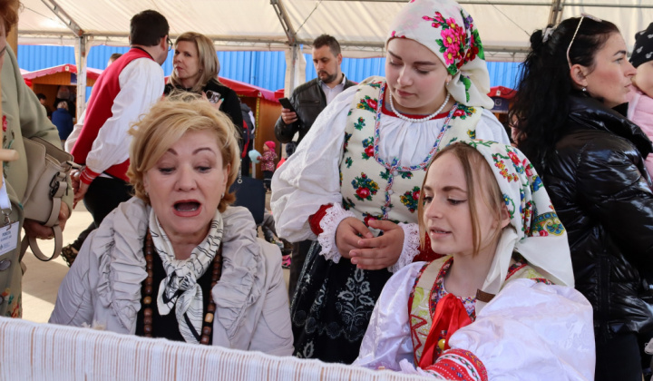 OBEC JARABINA A ÚŽASNÉ 3. MIESTO