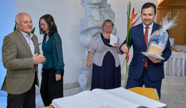 ŽIŤ ZA TO STOJÍ - Krajská prehliadka programov Zborov pre občian
