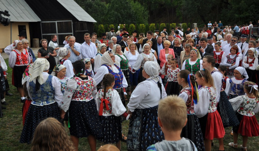 OBEC JARABINA A ÚŽASNÉ 3. MIESTO