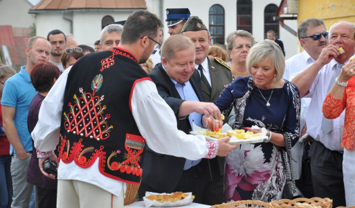 OBEC JARABINA A ÚŽASNÉ 3. MIESTO