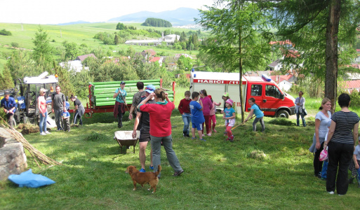 OBEC JARABINA A ÚŽASNÉ 3. MIESTO
