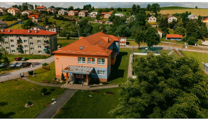 Fotka pre článok OSLAVA 65. VÝROČIA VZNIKU ŠKOLY 